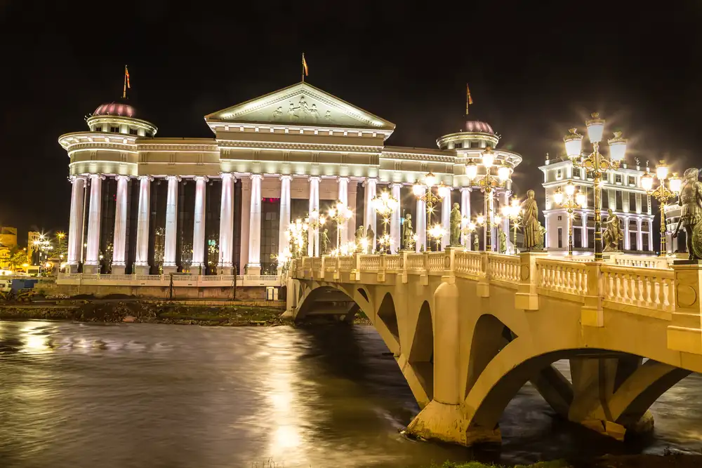 Ταξί Θεσσαλονίκη - Σκόπια, διεθνής μεταφορά προς Βόρεια Μακεδονία