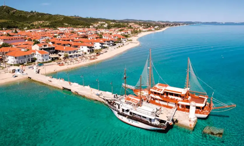 Εκδρομή στην Κασσάνδρα Χαλκιδικής από Θεσσαλονίκη - Πευκοχώρι