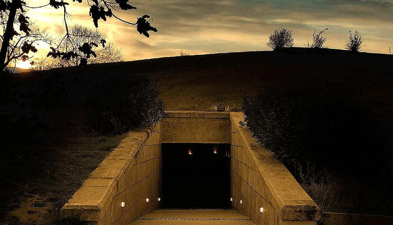 Εκδρομή Βεργίνα - Βέροια - Παναγία Σουμελά από Θεσσαλονίκη - τάφος Φιλίππου Β